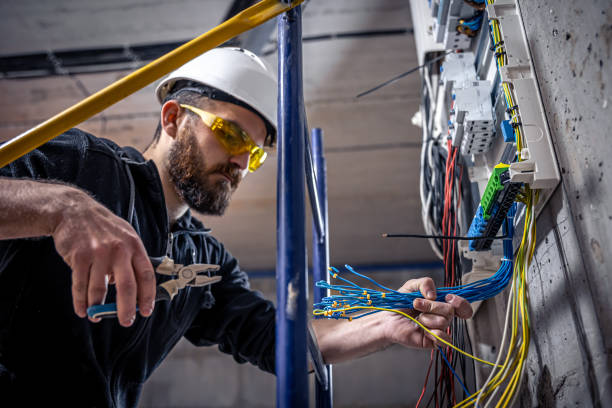 Best Affordable Emergency Electrician  in Angleton, TX